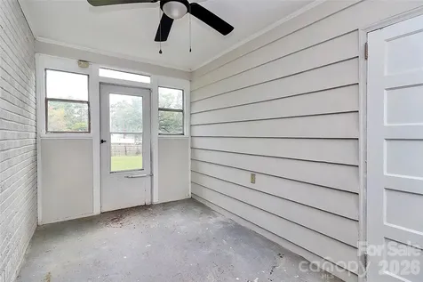 5726 Oak Drive Charlotte NC 28216