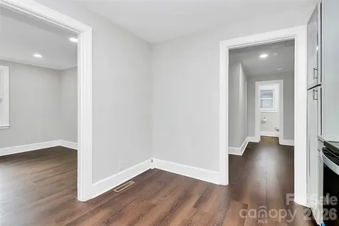5726 Oak Drive Charlotte NC 28216