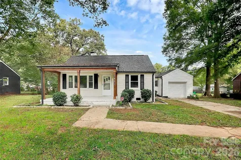 5726 Oak Drive Charlotte NC 28216