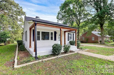 5726 Oak Drive Charlotte NC 28216