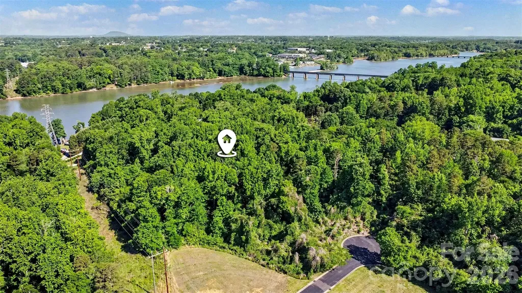 4412 Watersway Court Charlotte NC 28214