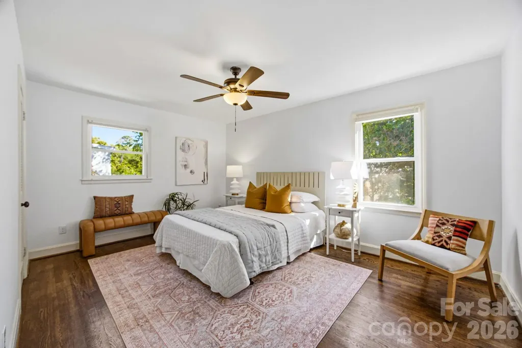 1941 Bentley Place Charlotte NC 28205
