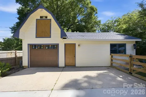 1941 Bentley Place Charlotte NC 28205