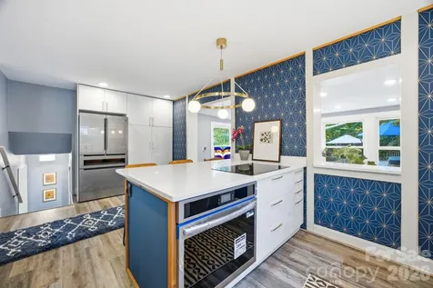 1941 Bentley Place Charlotte NC 28205