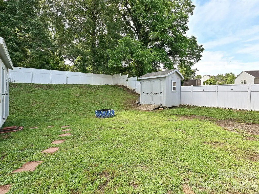6302 Summerour Place Charlotte NC 28214