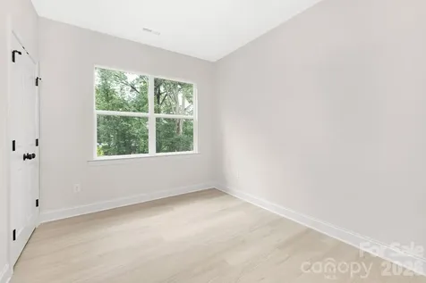 6637 Terry Lane Charlotte NC 28215