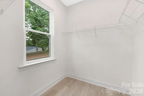 6637 Terry Lane Charlotte NC 28215