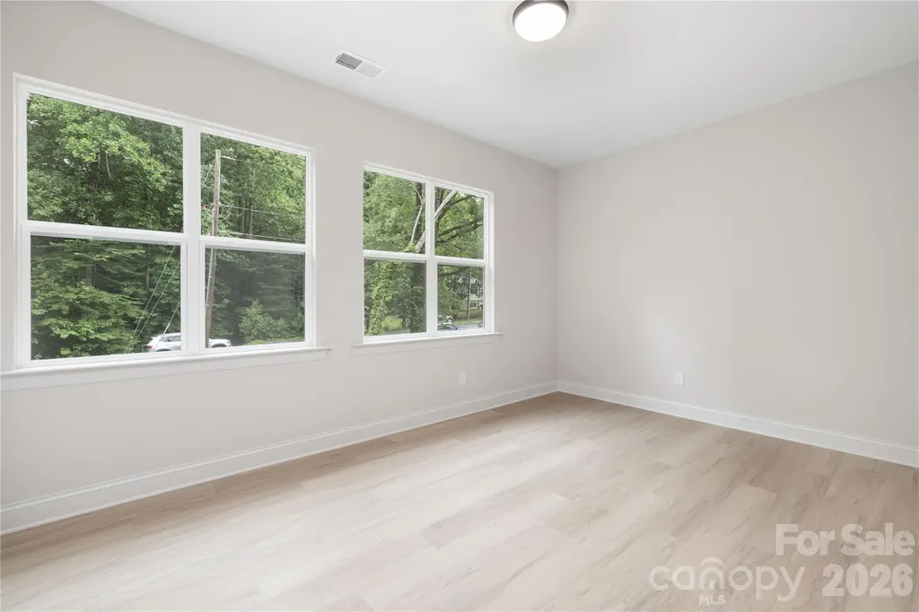 6633 Terry Lane Charlotte NC 28215