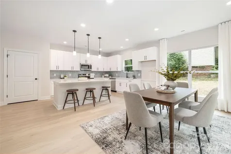 6633 Terry Lane Charlotte NC 28215