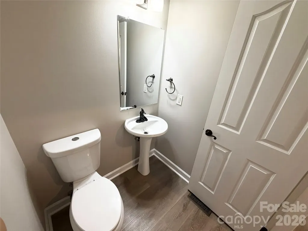6000 Hunter Lane Matthews NC 28104