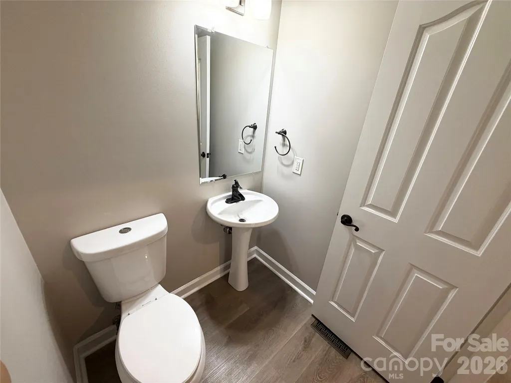 6000 Hunter Lane Matthews NC 28104