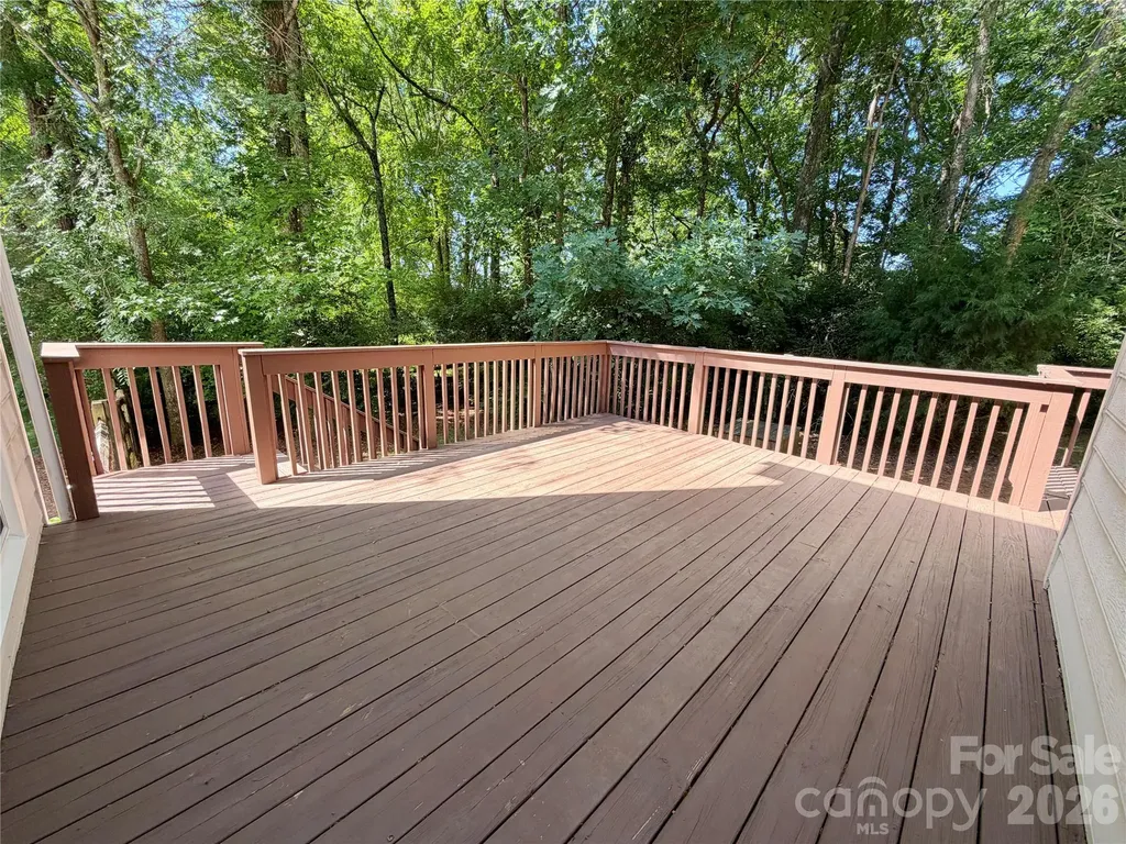 6000 Hunter Lane Matthews NC 28104