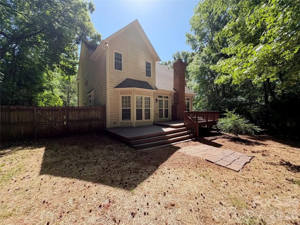6000 Hunter Lane Matthews NC 28104