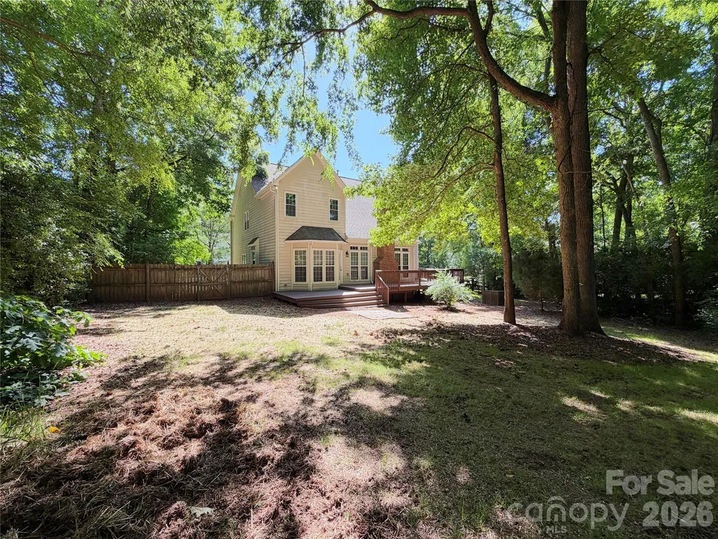 6000 Hunter Lane Matthews NC 28104