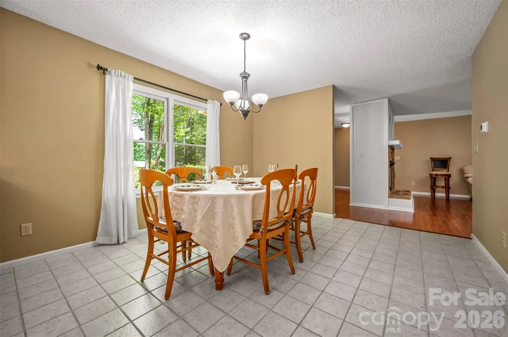 66 Oakwood Lane Columbus NC 28722