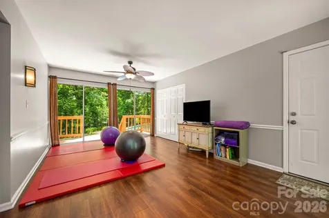 66 Oakwood Lane Columbus NC 28722