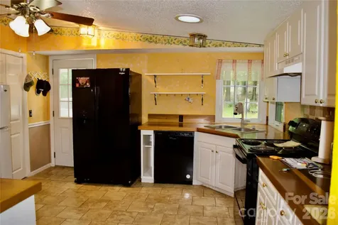 908 Buddys Choice Road York SC 29745