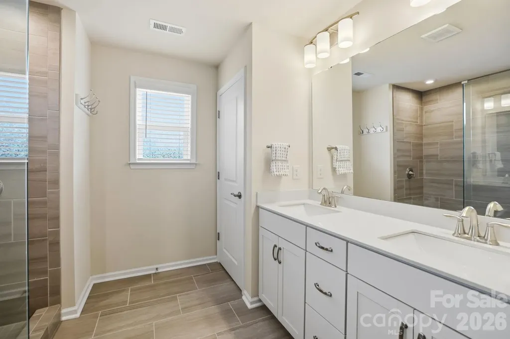 23006 Clarabelle Drive Charlotte NC 28273