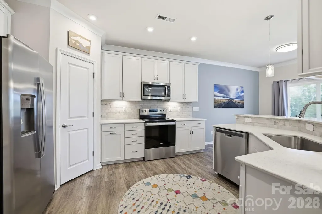23006 Clarabelle Drive Charlotte NC 28273