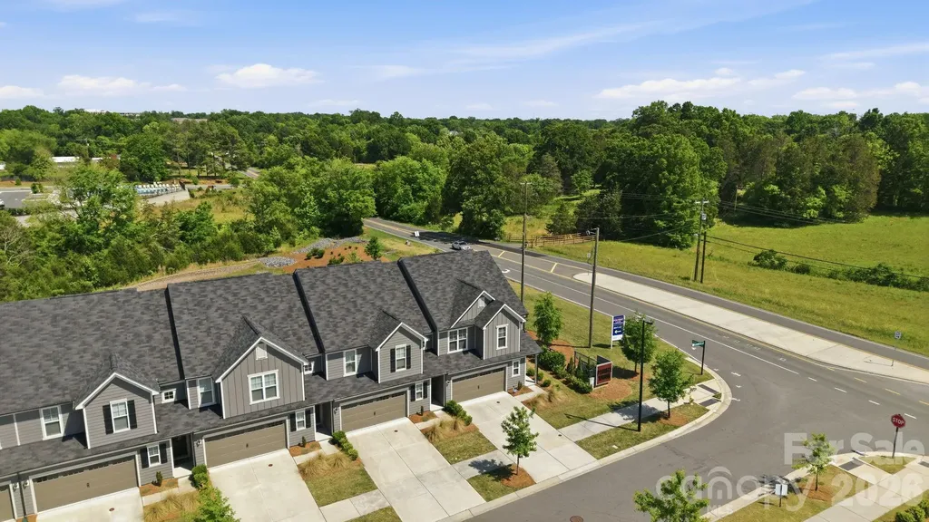 23006 Clarabelle Drive Charlotte NC 28273