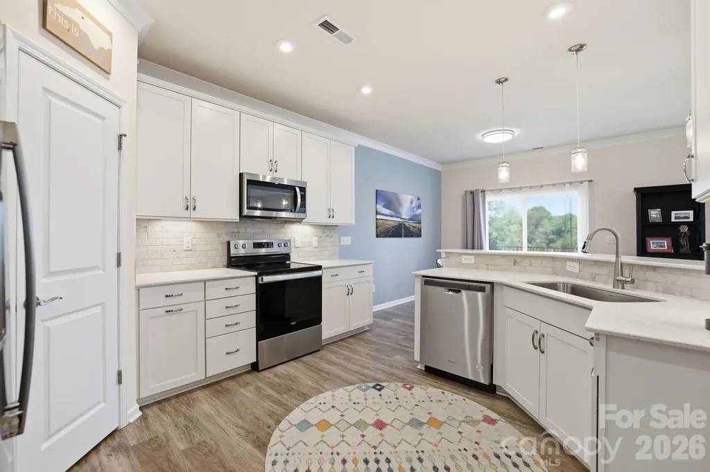 23006 Clarabelle Drive Charlotte NC 28273