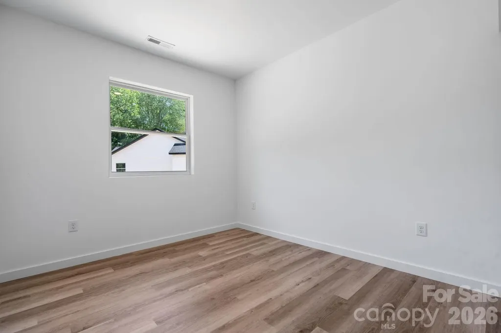 41 Tennyson Drive Taylorsville NC 28681
