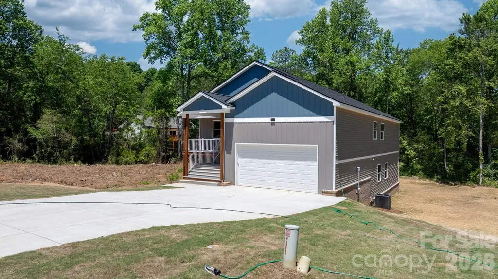 41 Tennyson Drive Taylorsville NC 28681