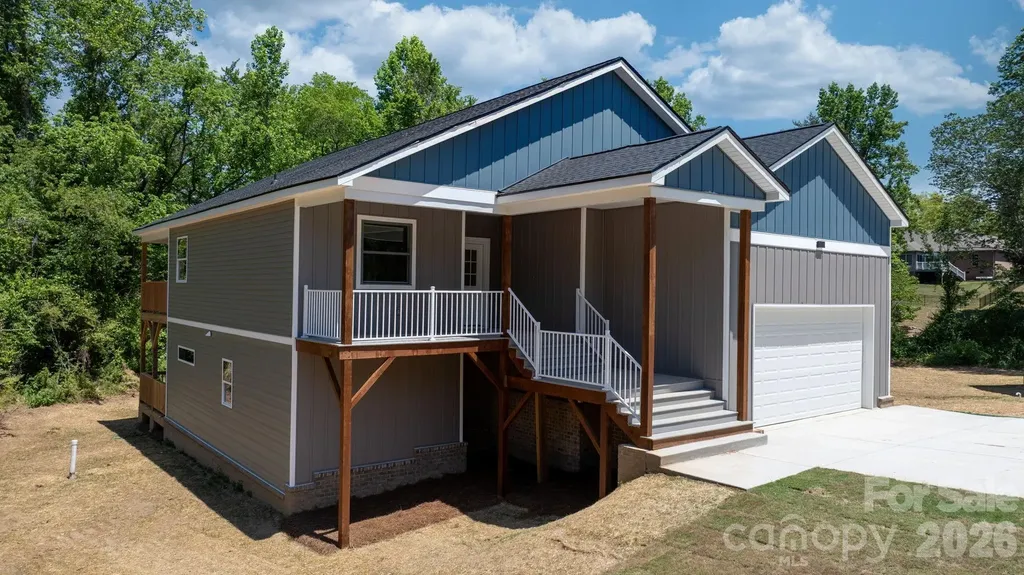 41 Tennyson Drive Taylorsville NC 28681