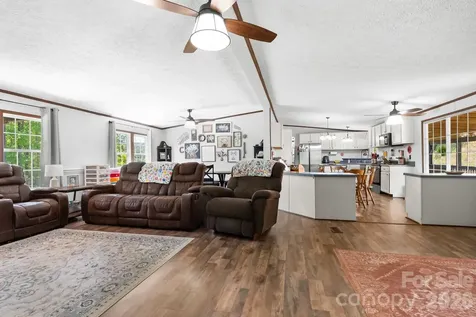 152 Pioneer Ridge Sparta NC 28675