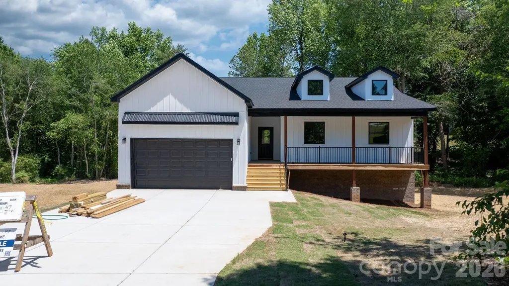 47 Tennyson Drive Taylorsville NC 28681