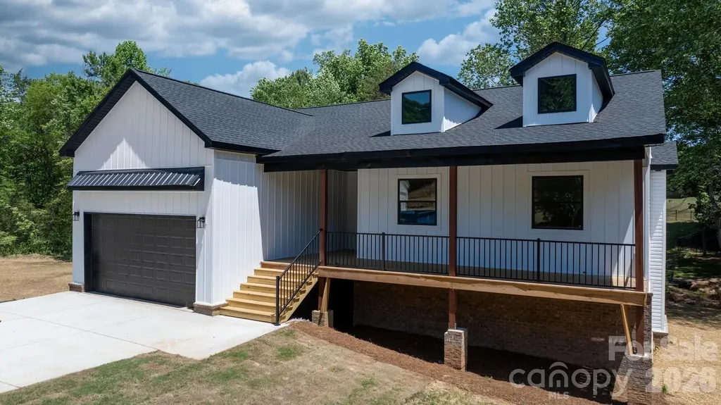 47 Tennyson Drive Taylorsville NC 28681