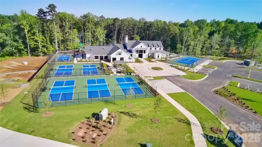 5225 Glenwalk Drive Charlotte NC 28269