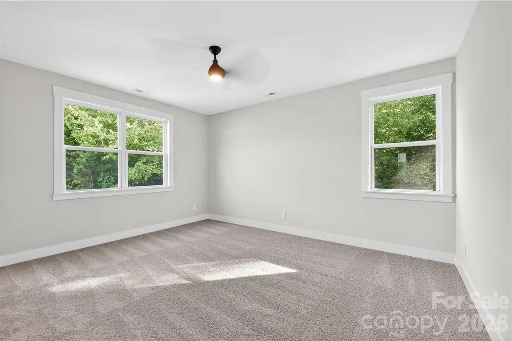 3883 12th Street NE Hickory NC 28601
