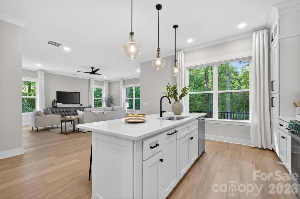 3883 12th Street NE Hickory NC 28601