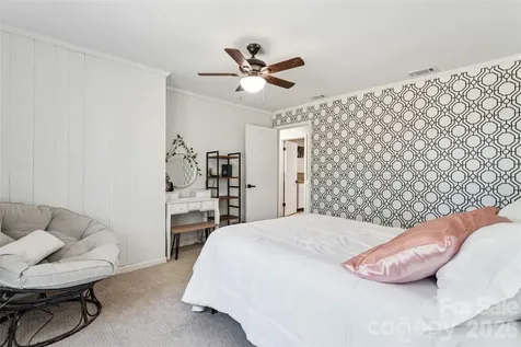 5374 N Nc 150 Highway Lincolnton NC 28650