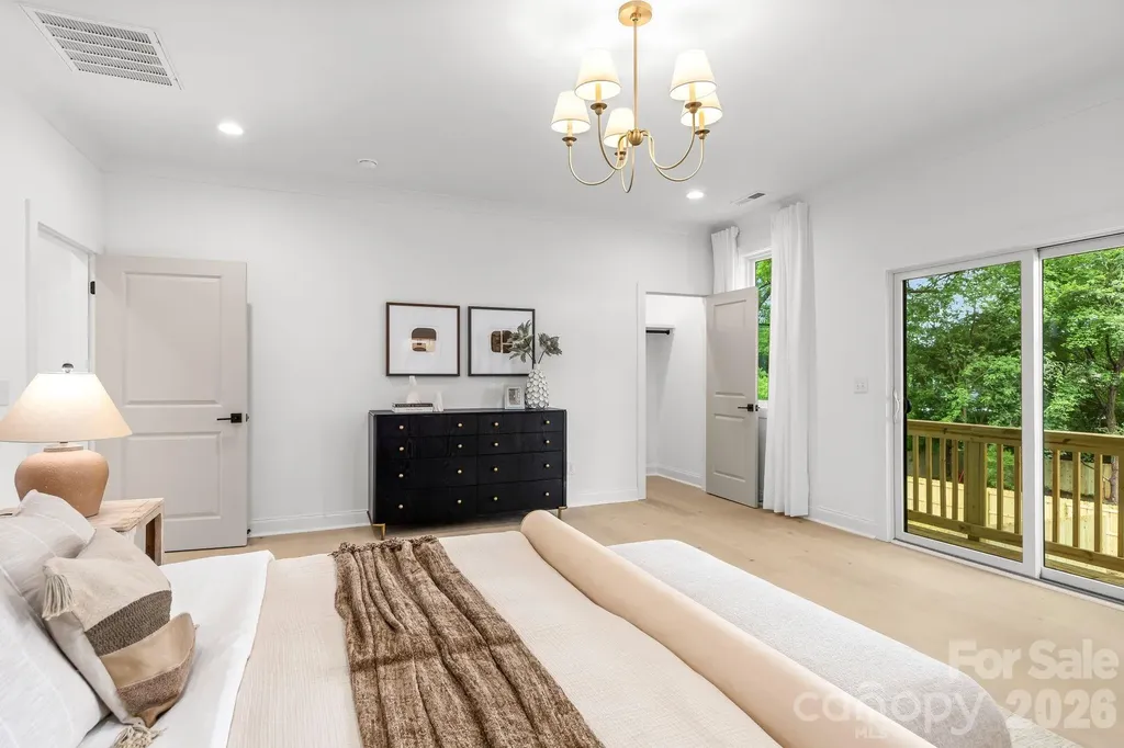 2763 Parkway Avenue Charlotte NC 28208