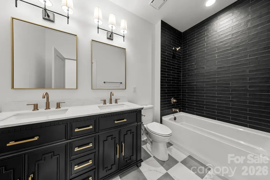 2763 Parkway Avenue Charlotte NC 28208