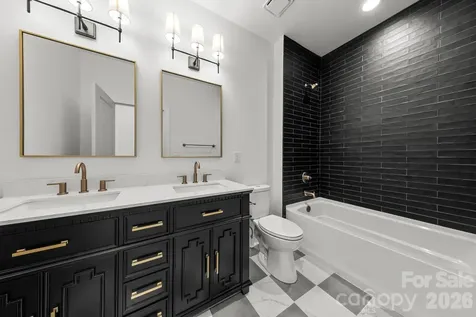 2763 Parkway Avenue Charlotte NC 28208