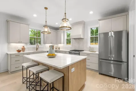 2763 Parkway Avenue Charlotte NC 28208