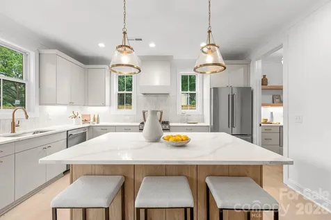 2763 Parkway Avenue Charlotte NC 28208