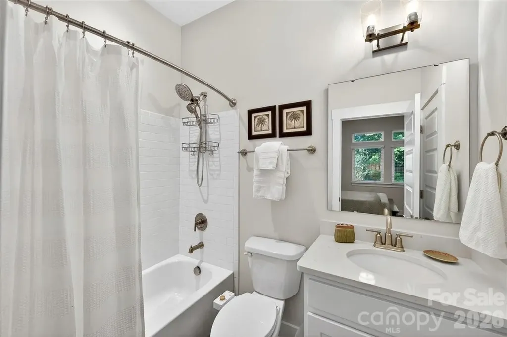 4136 Castleton Road Charlotte NC 28211