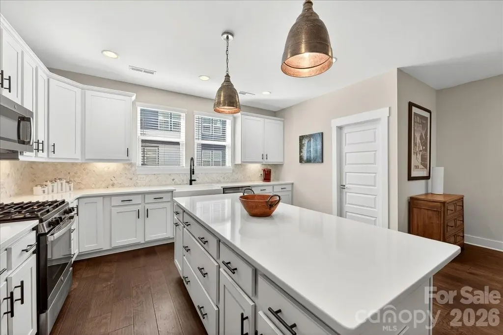 4136 Castleton Road Charlotte NC 28211