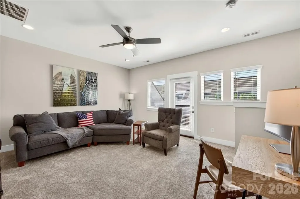 4136 Castleton Road Charlotte NC 28211