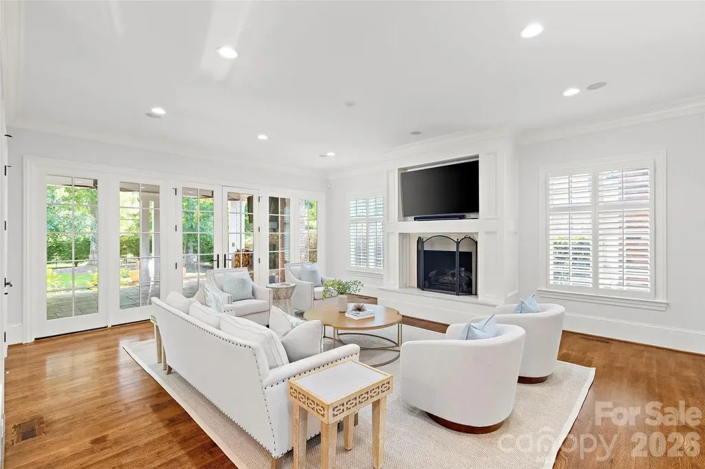 2427 Danbury Street Charlotte NC 28211