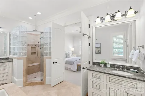 2427 Danbury Street Charlotte NC 28211