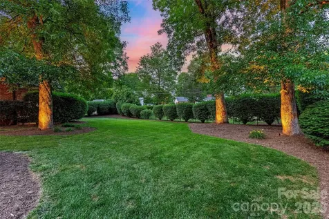2427 Danbury Street Charlotte NC 28211