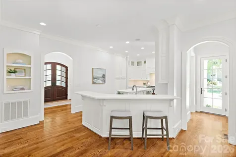2427 Danbury Street Charlotte NC 28211