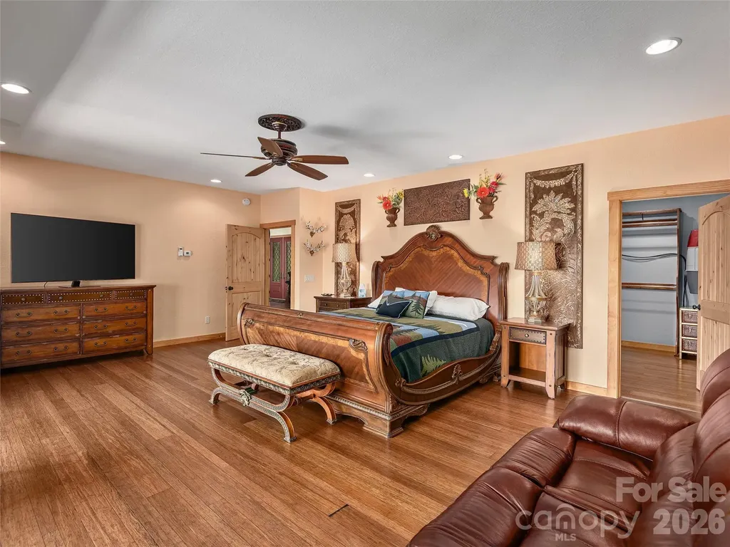 350 Snow Flake Lane Maggie Valley NC 28751