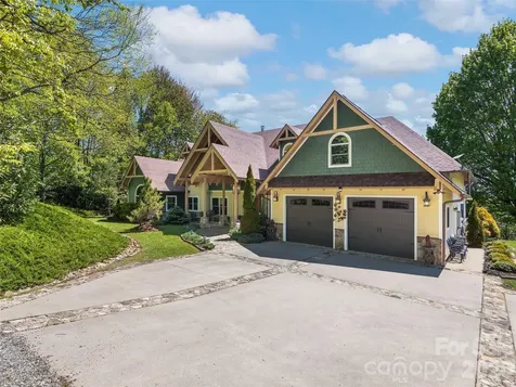 350 Snow Flake Lane Maggie Valley NC 28751