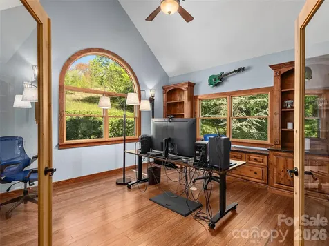 350 Snow Flake Lane Maggie Valley NC 28751